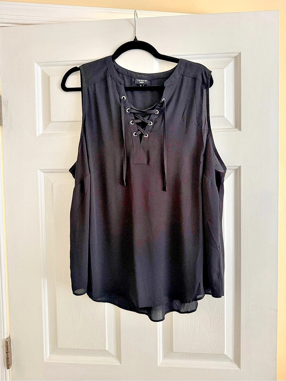 TORRID Sleeveless Blouse Black Size 0